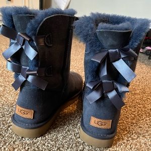 Ugg mid length Bailey Bow boots, navy , women’s size 10